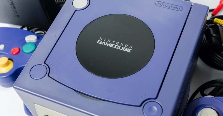 GameCube color 2001